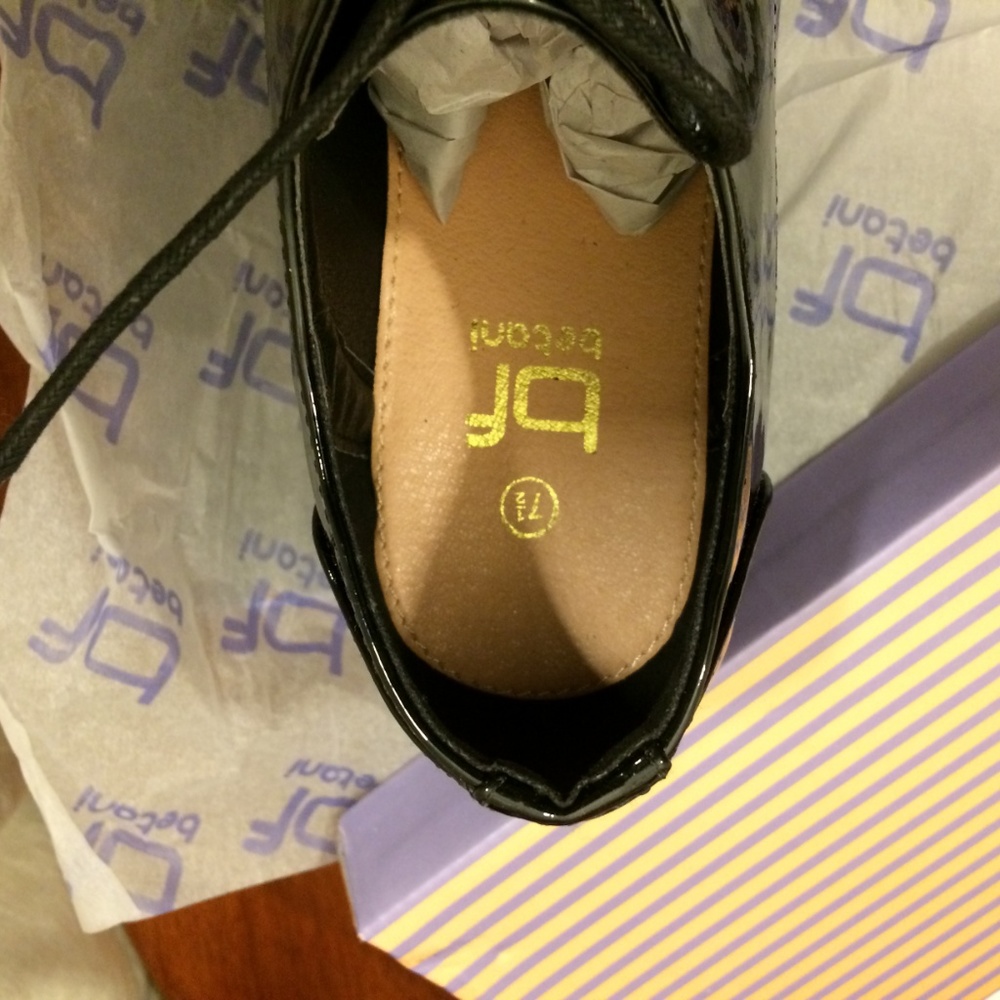 size 6 **NEW** betani Black Patent shoes - Picture 7 of 7